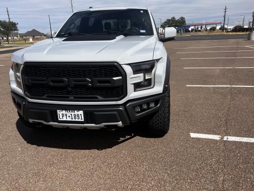 Photo 2 of 13 of 2017 Ford F-150 Raptor
