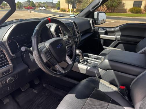 Photo 5 of 13 of 2017 Ford F-150 Raptor