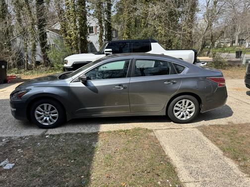 Gray 2015 Nissan Altima 2.5 S