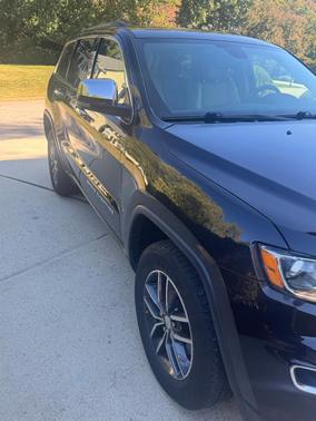 Brown 2018 Jeep Grand Cherokee Limited