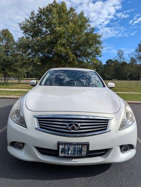 2011 INFINITI G37x Base