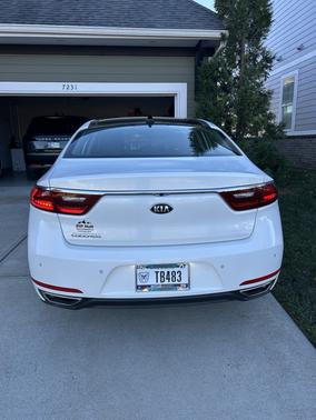 2019 Kia Cadenza Technology