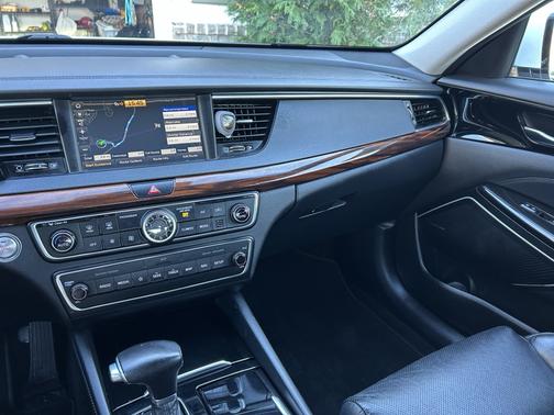 2019 Kia Cadenza Technology