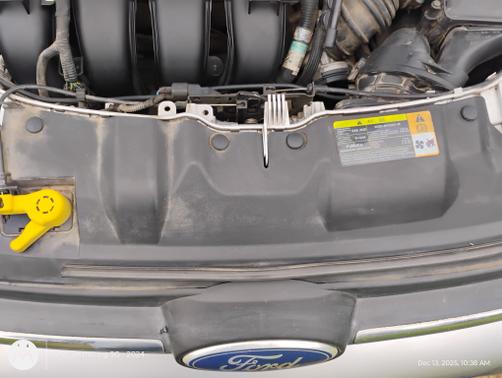 Gray 2012 Ford Focus SE