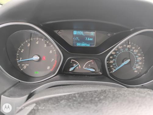 Gray 2012 Ford Focus SE