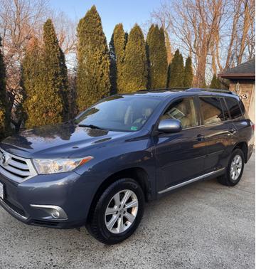2013 Toyota Highlander SE