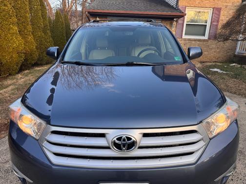 2013 Toyota Highlander SE