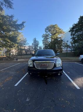 Black 2007 GMC Yukon Denali