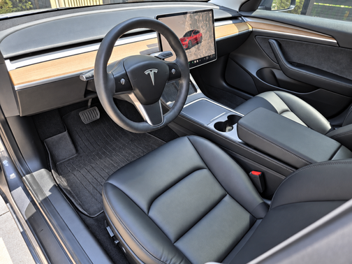 Gray 2022 Tesla Model 3 Long Range