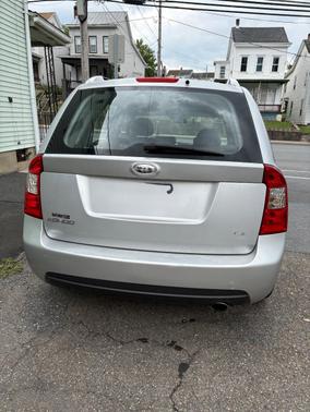 Silver 2007 Kia Rondo LX