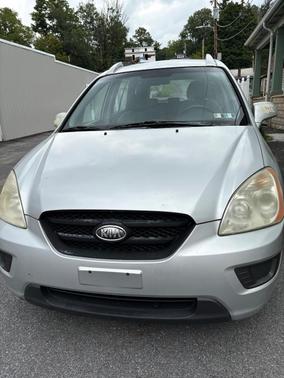 Silver 2007 Kia Rondo LX