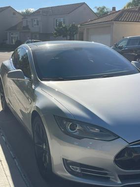2013 Tesla Model S Performance