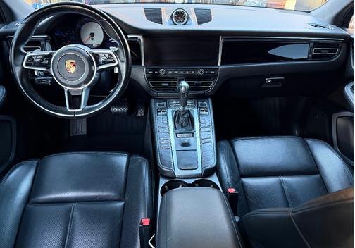 2021 Porsche Macan Macan S