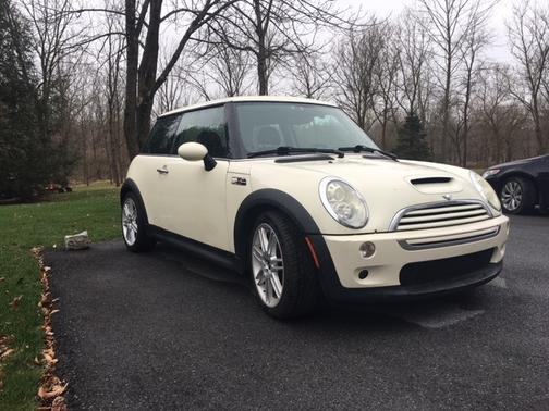 White 2005 MINI Cooper S Base