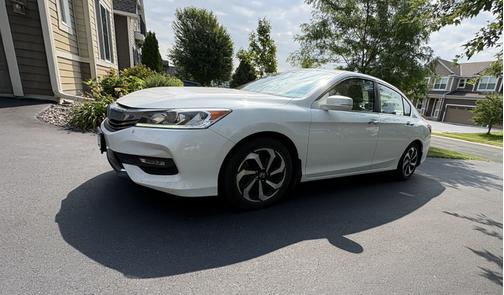 White 2017 Honda Accord EX-L