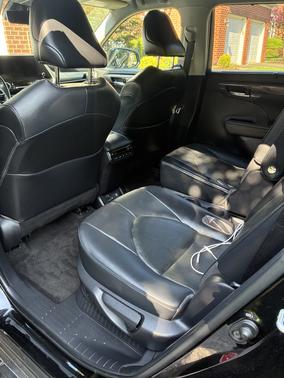 Black 2023 Toyota Highlander Hybrid Platinum