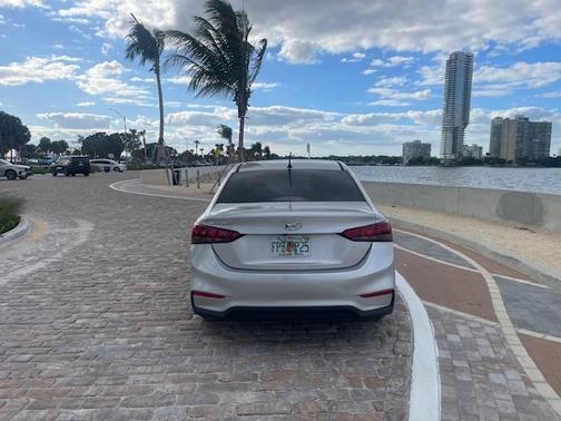 2019 Hyundai Accent SE