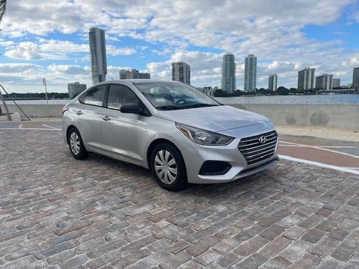 2019 Hyundai Accent SE