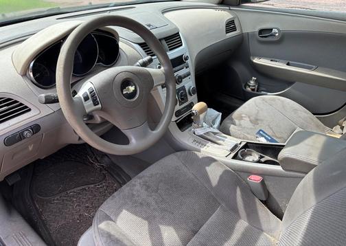 Blue 2009 Chevrolet Malibu LS