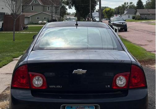 Blue 2009 Chevrolet Malibu LS
