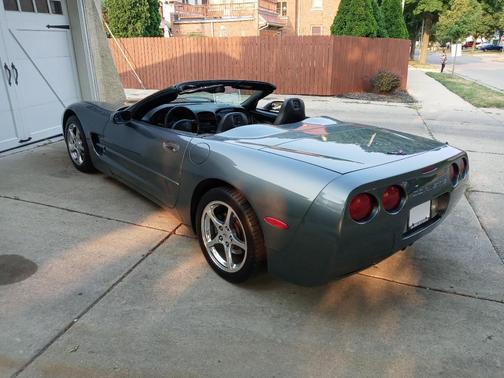 Gray 2004 Chevrolet Corvette Base