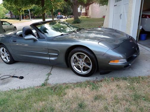 Gray 2004 Chevrolet Corvette Base