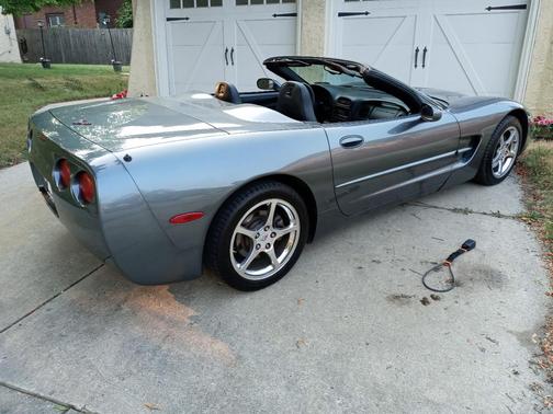 Gray 2004 Chevrolet Corvette Base