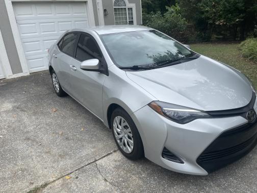 White 2017 Toyota Corolla LE