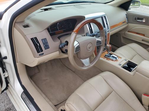 White 2009 Cadillac STS V6