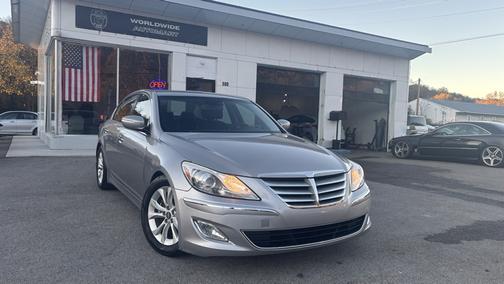 2012 Hyundai Genesis 3.8