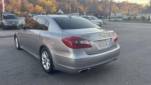 2012 Hyundai Genesis 3.8
