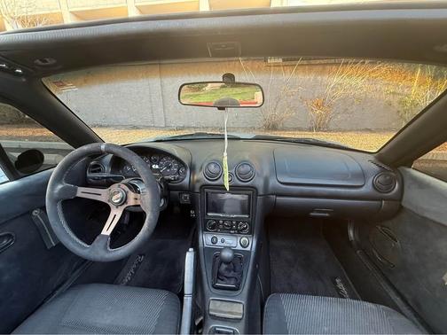 1999 Mazda MX-5 Miata Base