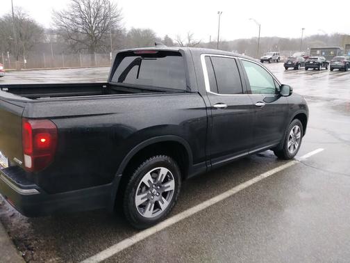 Photo 2 of 6 of 2019 Honda Ridgeline RTL-E