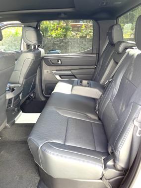 Photo 5 of 14 of 2022 Toyota Tundra Platinum