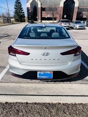 2020 Hyundai ELANTRA SEL