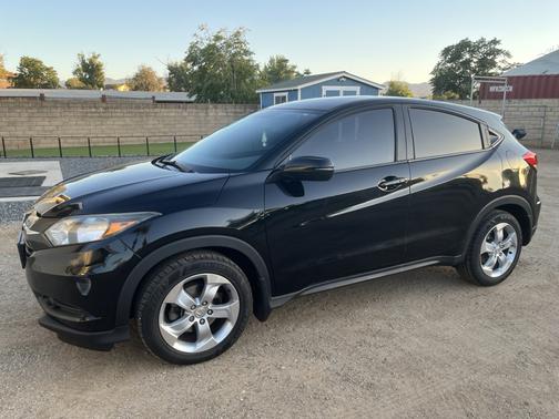Black 2016 Honda HR-V EX