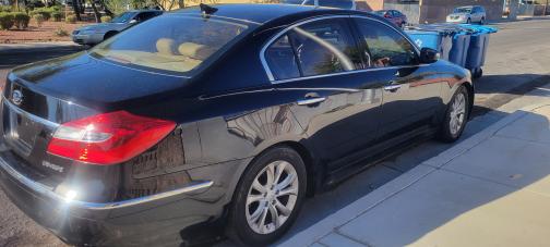 Black 2013 Hyundai Genesis 3.8