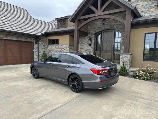 2020 Honda Accord Hybrid Touring
