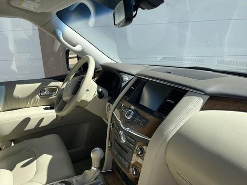 2011 INFINITI QX56 Base