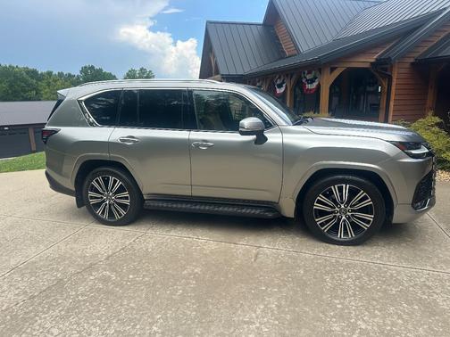 Silver 2024 Lexus LX 600 Luxury