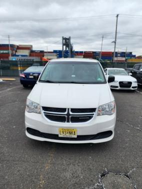 White 2011 Dodge Grand Caravan Express