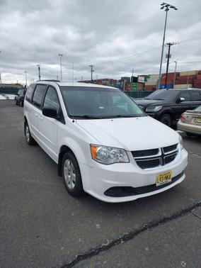 White 2011 Dodge Grand Caravan Express
