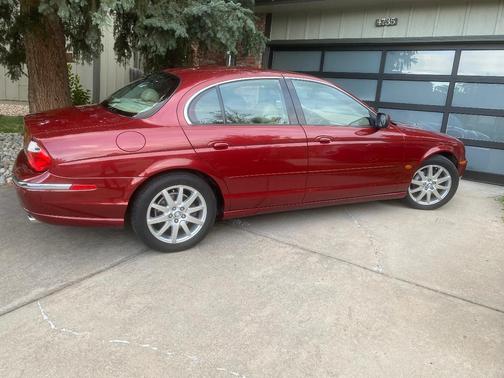 Red 2001 Jaguar S-Type 4