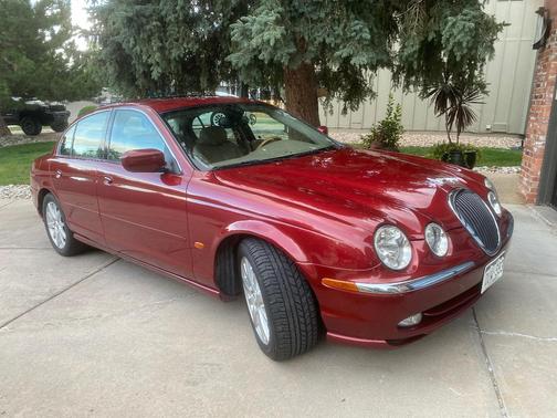 Red 2001 Jaguar S-Type 4