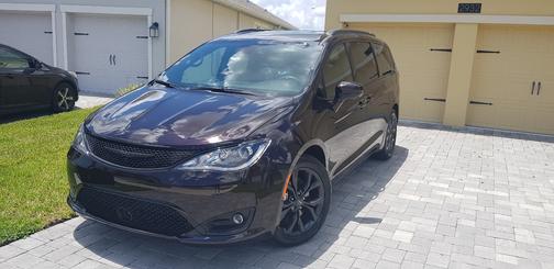 2019 Chrysler Pacifica Touring L