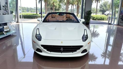 2016 Ferrari California T