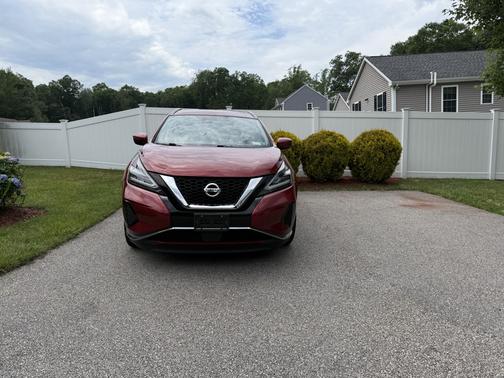 Red 2020 Nissan Murano SV