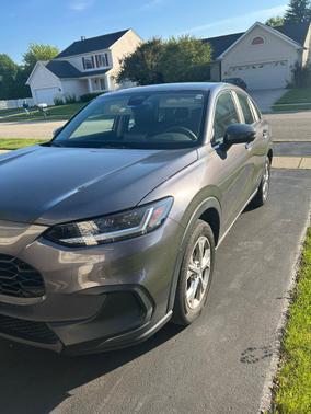 Gray 2023 Honda HR-V LX