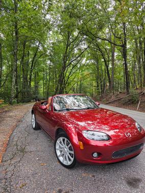 Red 2008 Mazda MX-5 Miata Grand Touring Hardtop Convertible