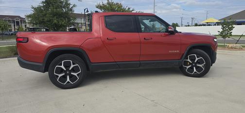 2022 Rivian R1T Adventure Package